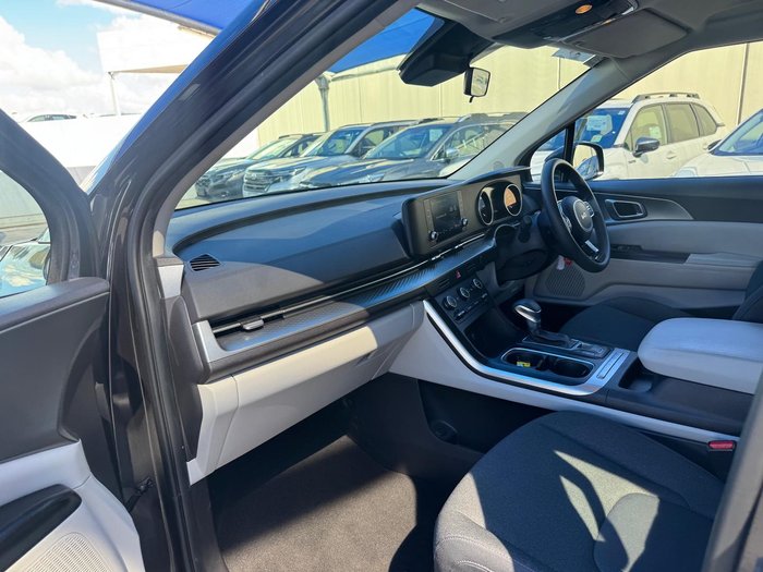2023 Kia Carnival S