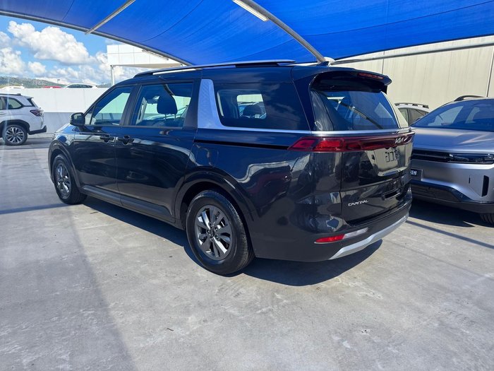 2023 Kia Carnival S