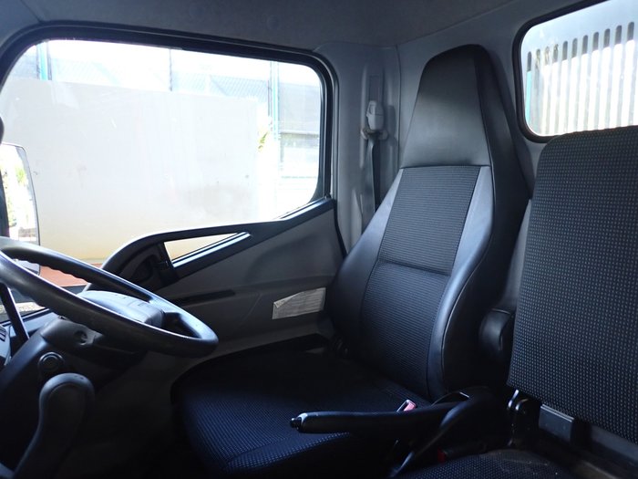 2023 MITSUBISHI CANTER 615