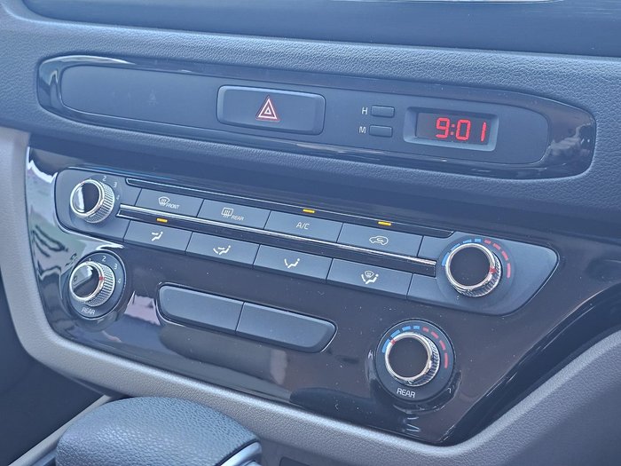 2019 Kia Carnival S