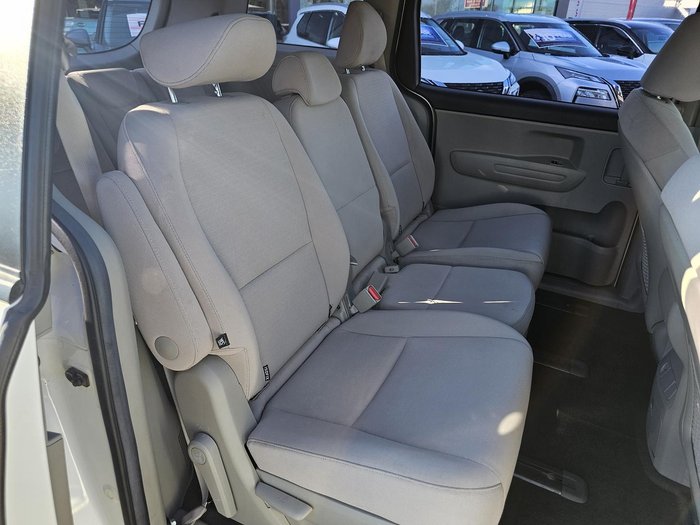 2019 Kia Carnival S