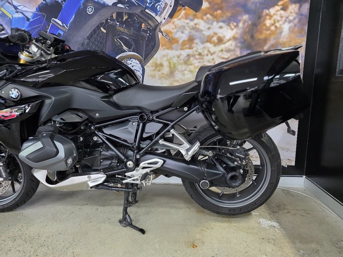2021 BMW Motorrad R 1250 RS BLACK