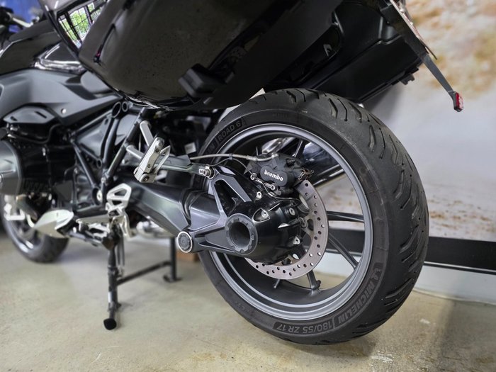 2021 BMW Motorrad R 1250 RS BLACK