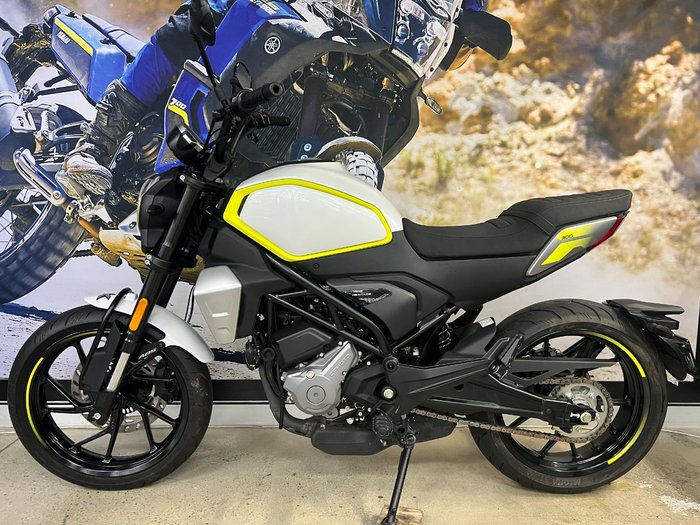 2023 CFMOTO 300 CL-X WHITE