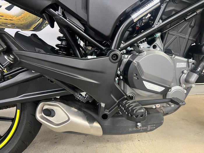 2023 CFMOTO 300 CL-X WHITE