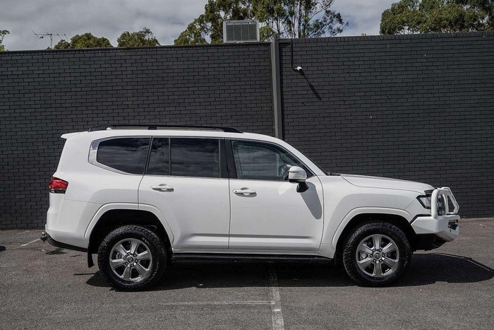 2023 Toyota Landcruiser VX