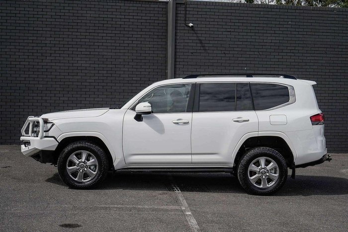 2023 Toyota Landcruiser VX