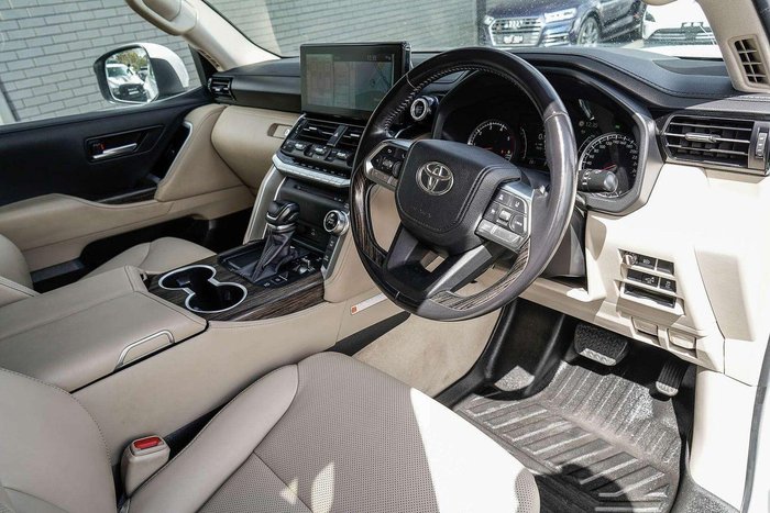 2023 Toyota Landcruiser VX