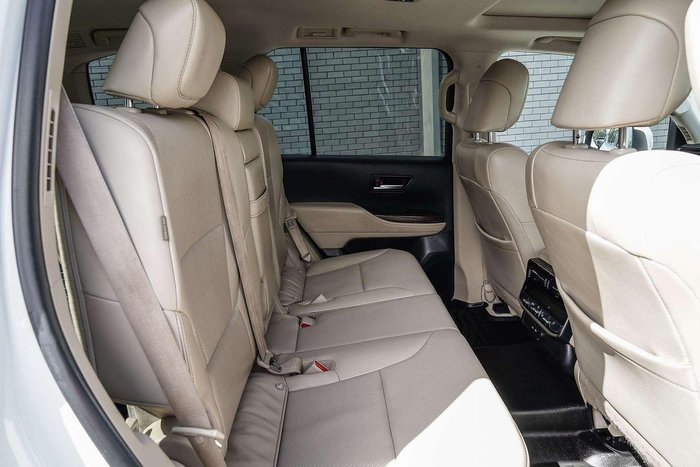 2023 Toyota Landcruiser VX