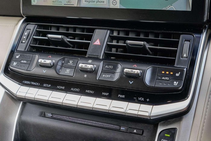 2023 Toyota Landcruiser VX