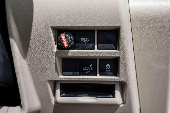 2023 Toyota Landcruiser VX