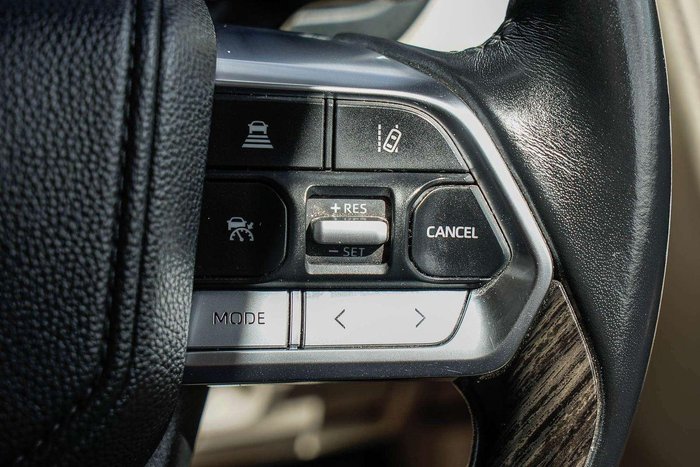 2023 Toyota Landcruiser VX