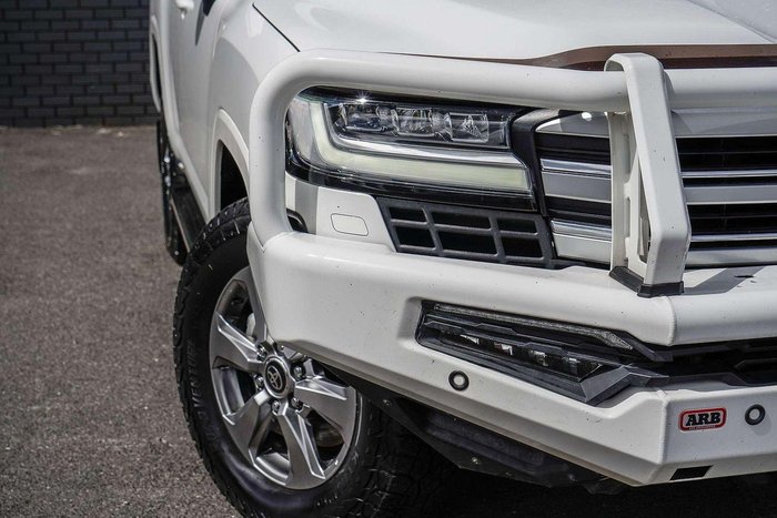 2023 Toyota Landcruiser VX