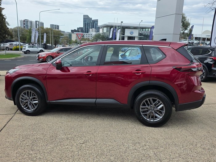 2025 Nissan X-TRAIL ST