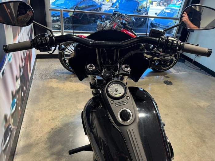 2016 Harley-Davidson Dyna Street Bob 103 (FXDB 103) Dyna Black