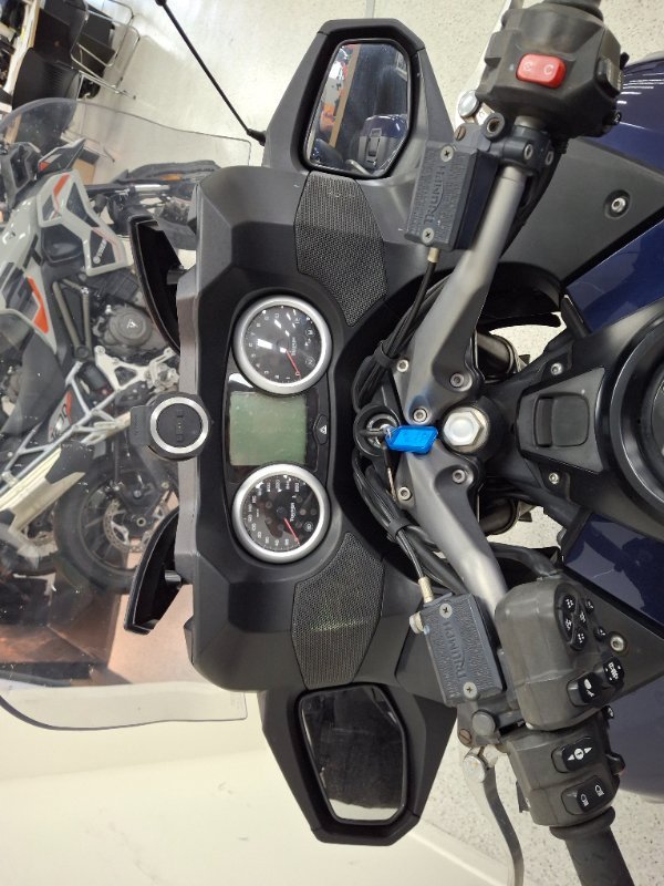 Triumph 2013 TRIUMPH 1200CC TROPHY SE A1 Blue