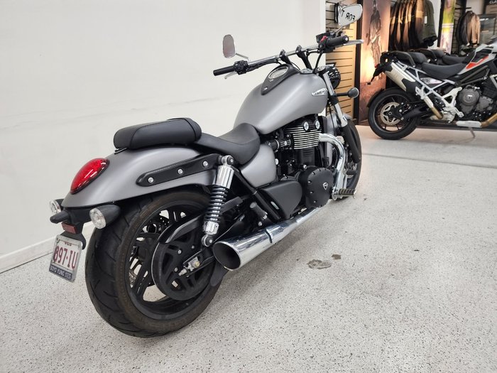 2012 Triumph THUNDERBIRD STORM grey