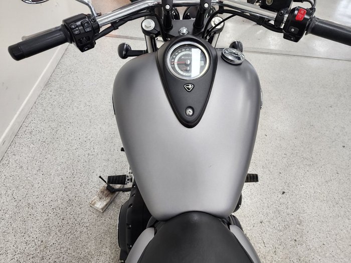 2012 Triumph THUNDERBIRD STORM grey