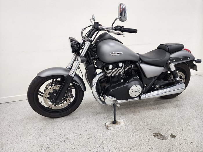 2012 Triumph THUNDERBIRD STORM grey