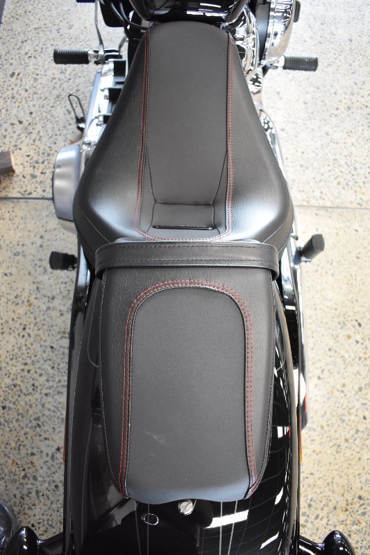 2018 HARLEY-DAVIDSON FXBR BREAKOUT