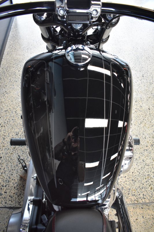 2018 HARLEY-DAVIDSON FXBR BREAKOUT