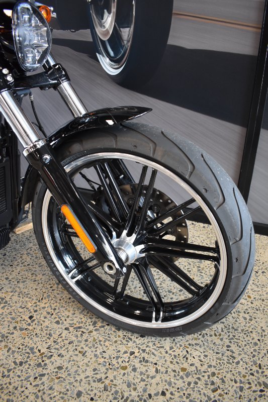 2018 HARLEY-DAVIDSON FXBR BREAKOUT