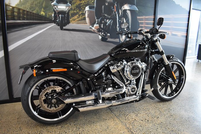 2018 HARLEY-DAVIDSON FXBR BREAKOUT