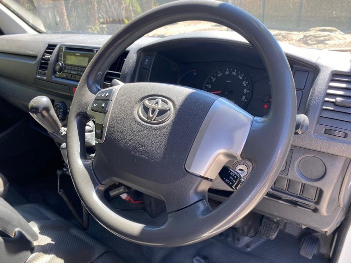 2016 Toyota Hiace KDH201R French Vanilla