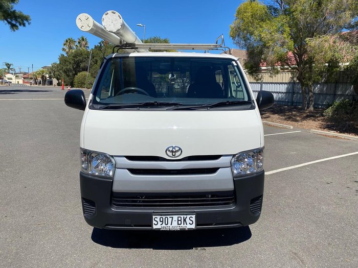2016 Toyota Hiace KDH201R French Vanilla
