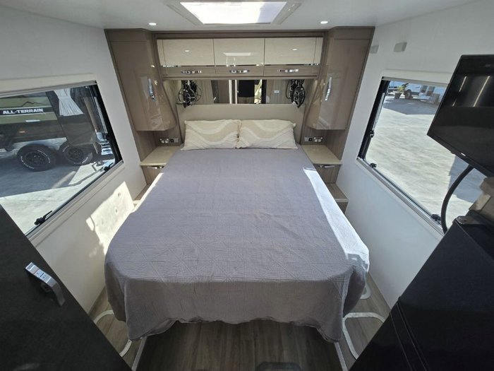 2023 AVAN OVATION M6 C CLASS