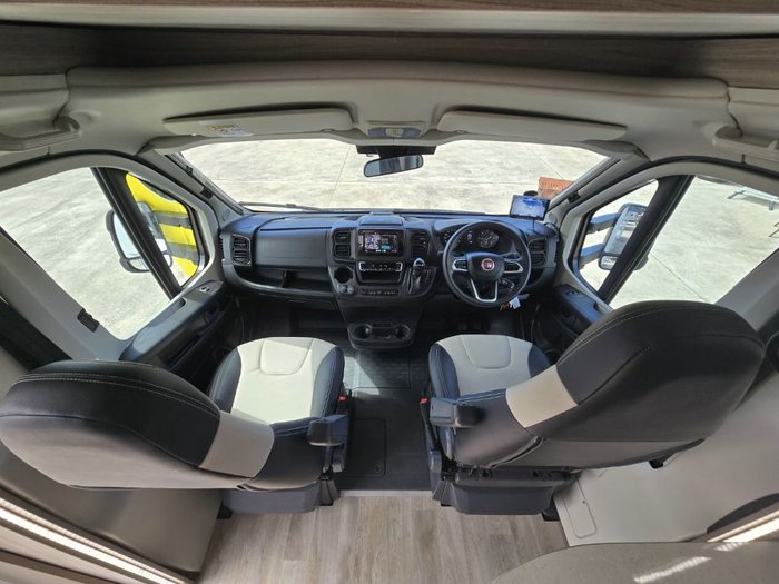 2023 AVAN OVATION M6 C CLASS