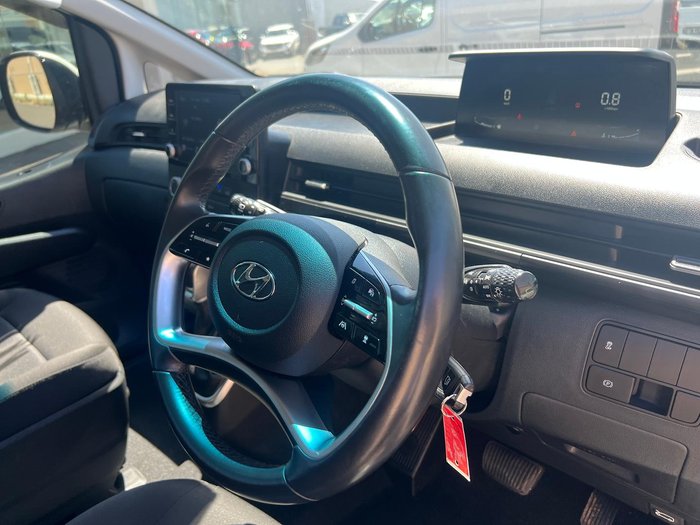 2022 Hyundai STARIA LOAD