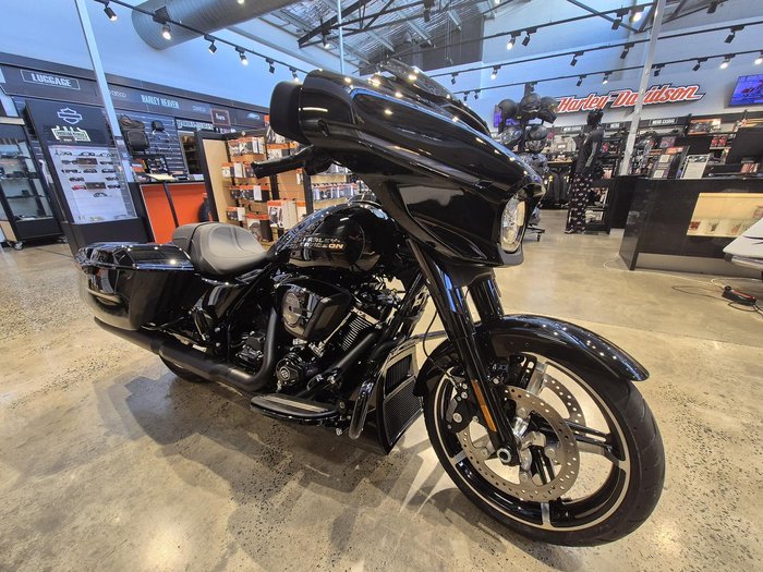 2026 Harley-Davidson Street Glide 117 (FLHX) Touring Black