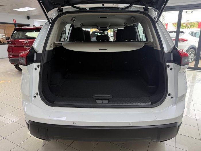 2026 Nissan X-TRAIL ST T33 MY26 Everest White