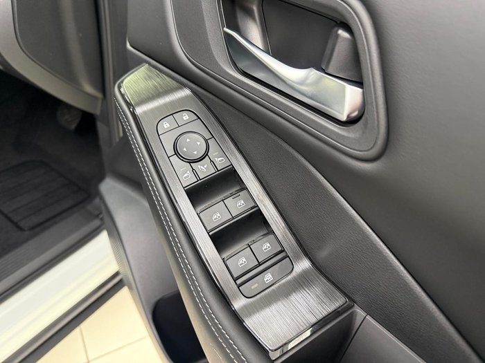 2026 Nissan X-TRAIL ST T33 MY26 Everest White