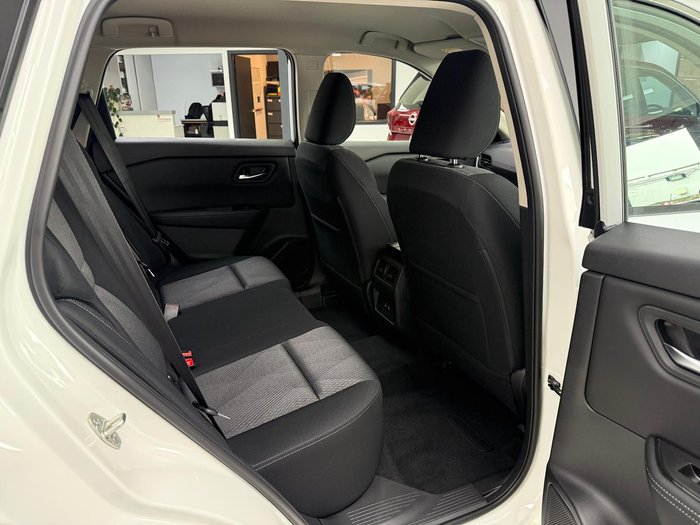 2026 Nissan X-TRAIL ST T33 MY26 Everest White