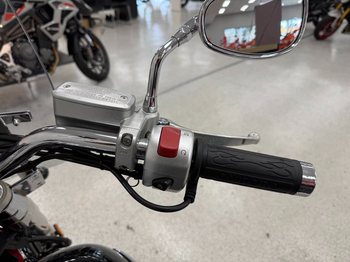 2014 Suzuki VL800T (BOULEVARD C50T) Black