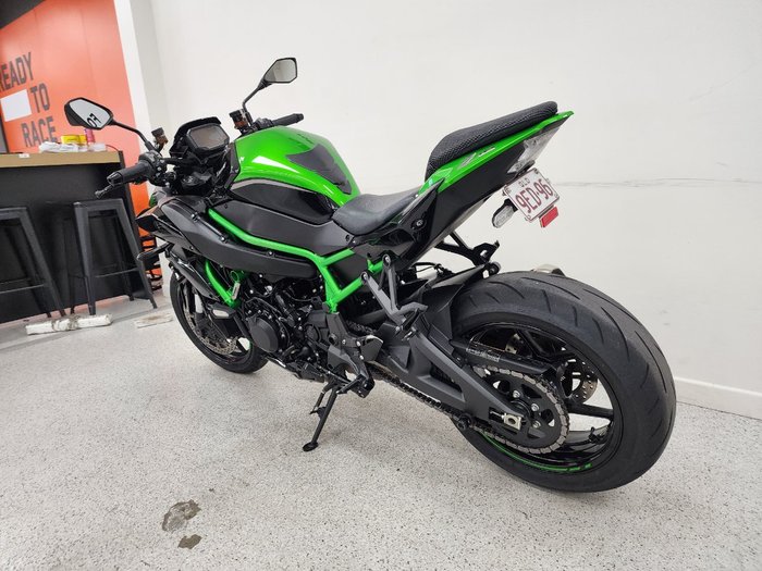 2022 Kawasaki Z H2 (ZR1000K) Green