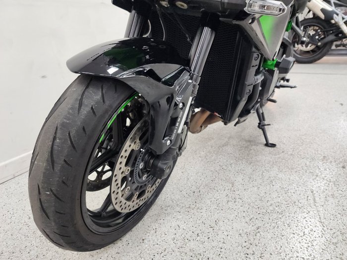 2022 Kawasaki Z H2 (ZR1000K) Green