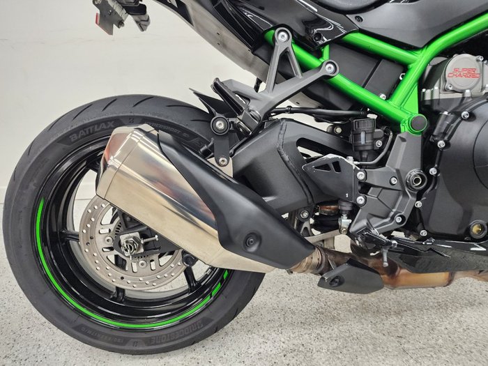 2022 Kawasaki Z H2 (ZR1000K) Green