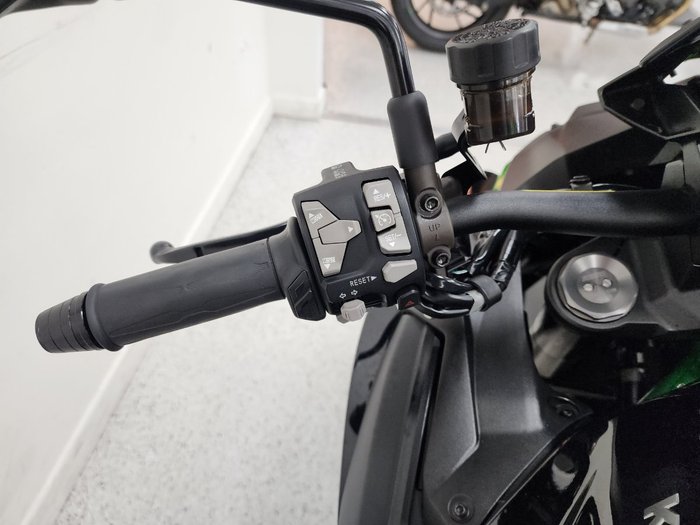 2022 Kawasaki Z H2 (ZR1000K) Green