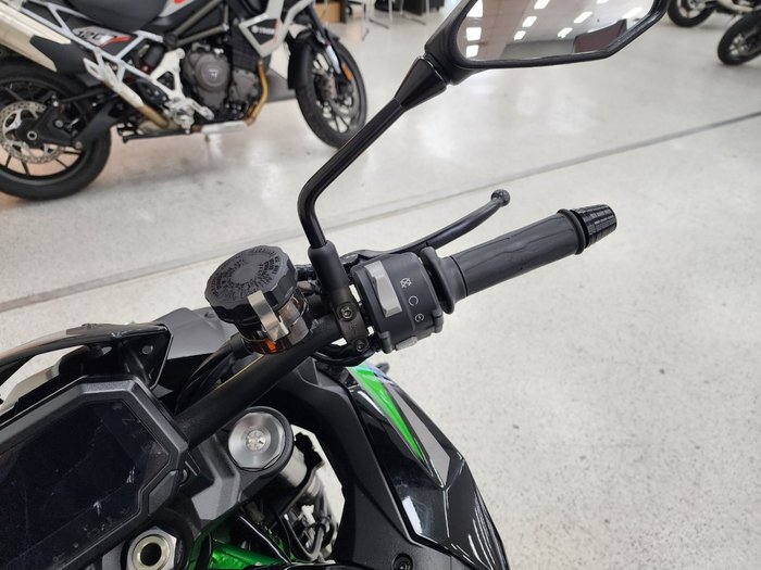 2022 Kawasaki Z H2 (ZR1000K) Green