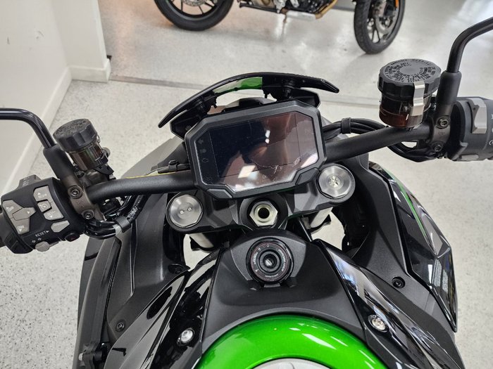 2022 Kawasaki Z H2 (ZR1000K) Green