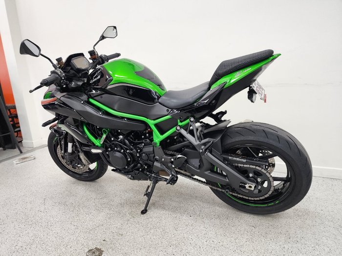 2022 Kawasaki Z H2 (ZR1000K) Green