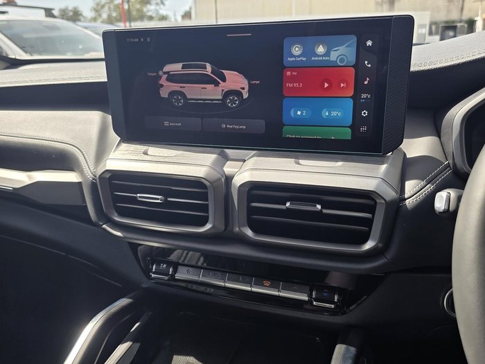 2025 LDV D90 Executive