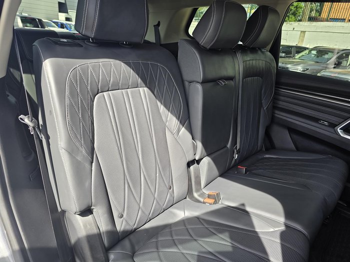 2025 LDV D90 Executive