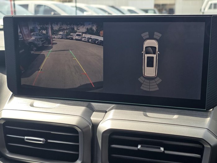 2025 LDV D90 Executive