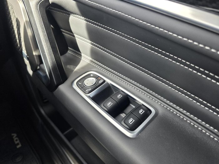 2025 LDV D90 Executive