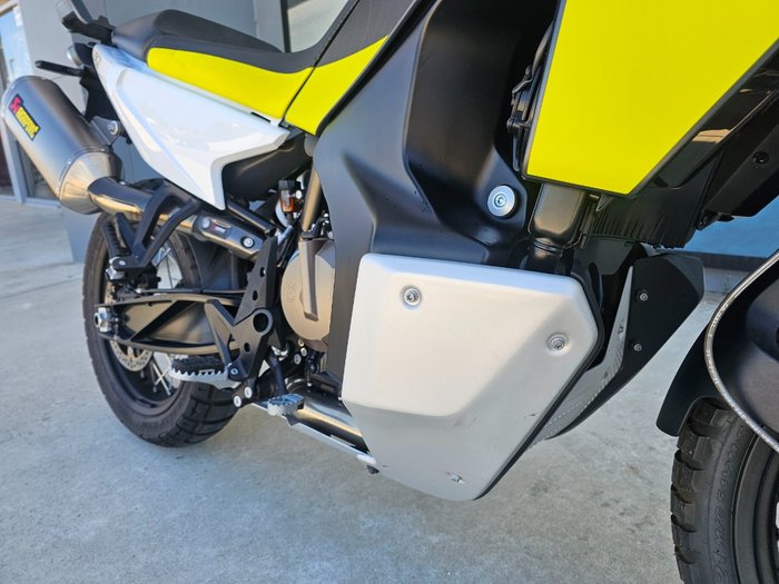 2022 HUSQVARNA NORDEN 901 Black
