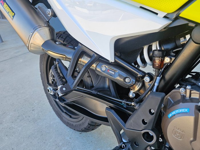 2022 HUSQVARNA NORDEN 901 Black